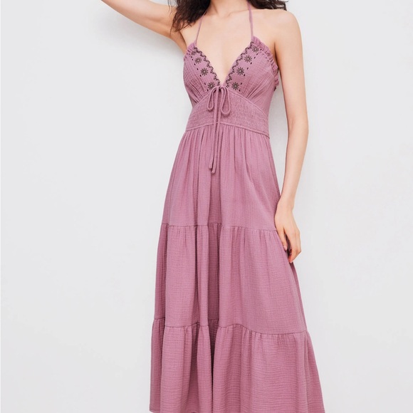 Cider Halter Knotted Shirred Ruffle Maxi Dress - Picture 4 of 10